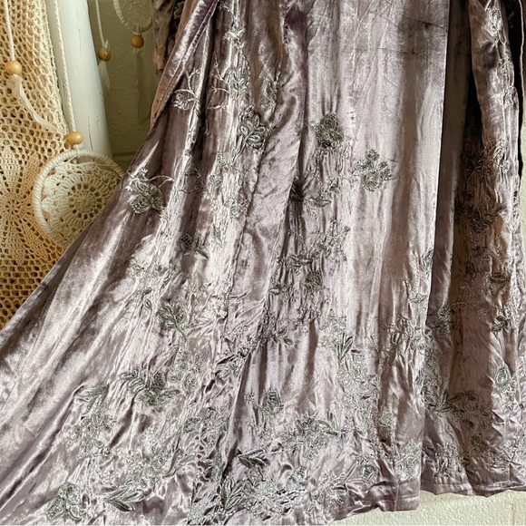 NWT Free People X Nigel Preston Embroidered Velvet Robe - Picture 8 of 16
